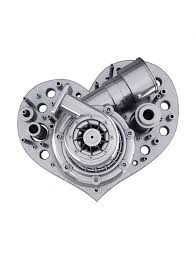 Heart-Shaped Mechanical Gear Art – Industrial Metal Design